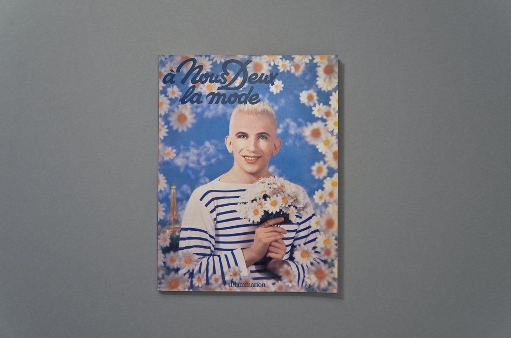 アート・デザイン・音楽 A NOUS DEUX LA MODE JEAN PAUL GAULTIER 割引購入 ジャン＝ポール・ゴルチエ A nous deux la mode / Jean