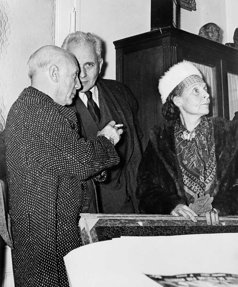 Picasso, Louis Aragon, Elsa Triolet chez Matarasso | André VILLERS .1930, Beaucourt (Territoire de Belfort, France) - 2016, Le Luc (Var, France)